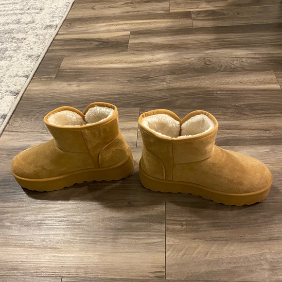 Mini Platform Boots - Picture 5 of 11